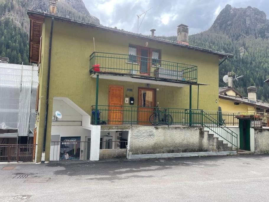 L'Etrange Rendez-Vous Tome 1 Apartment Carona  Exterior photo